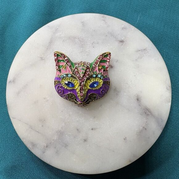 Designer Cat Mask Brooch – Multi-Color Crystal Rhinestone Enamel Mardi Gras Pin - Picture 5 of 7